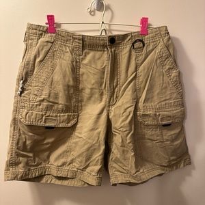 Mens wrangler shorts.  Size 34